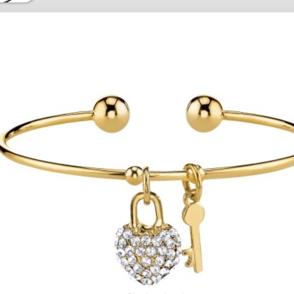 Jewelry - 💖HP💖*restock*gold plated & Swarovski 💖braceletl